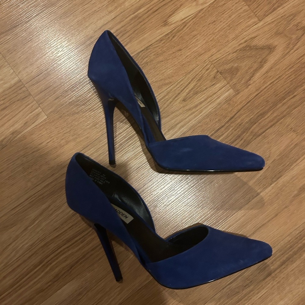 Steve Madden Royal Blue Pointed-Toe Stiletto Heels - Picture 2 of 4